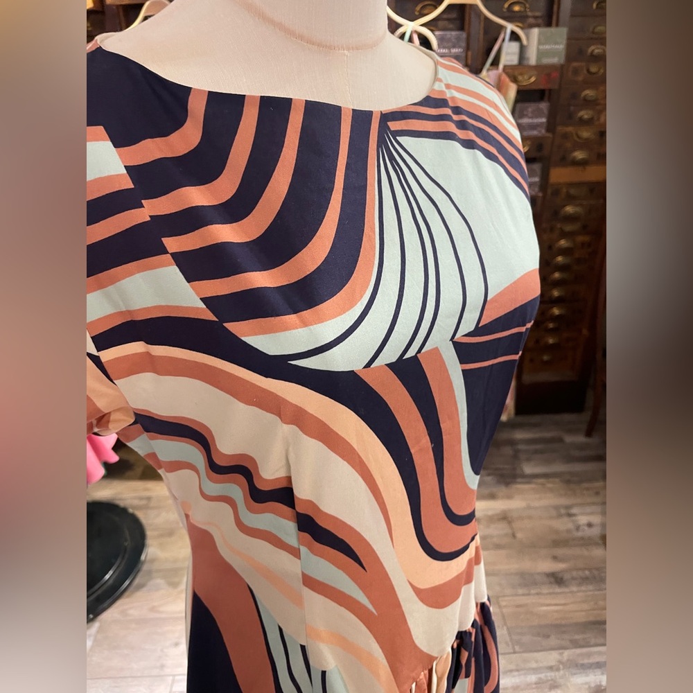 NWT Hutch Atley Dress in Wavy Geometric Multi Color Stretch Poplin in Size Small - Picture 12 of 13